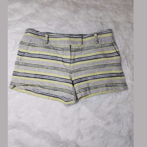 ANN TAYLOR LOFT THE RIVIERA SHORT STRIPED POCKET - Picture 1 of 6